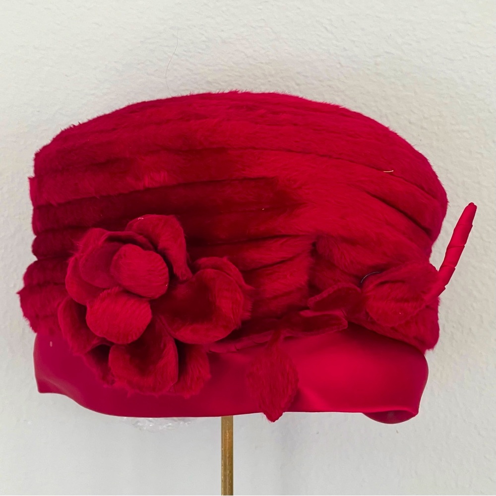 Mr. Joh Jr Womens Vintage Red Hat with Flowers